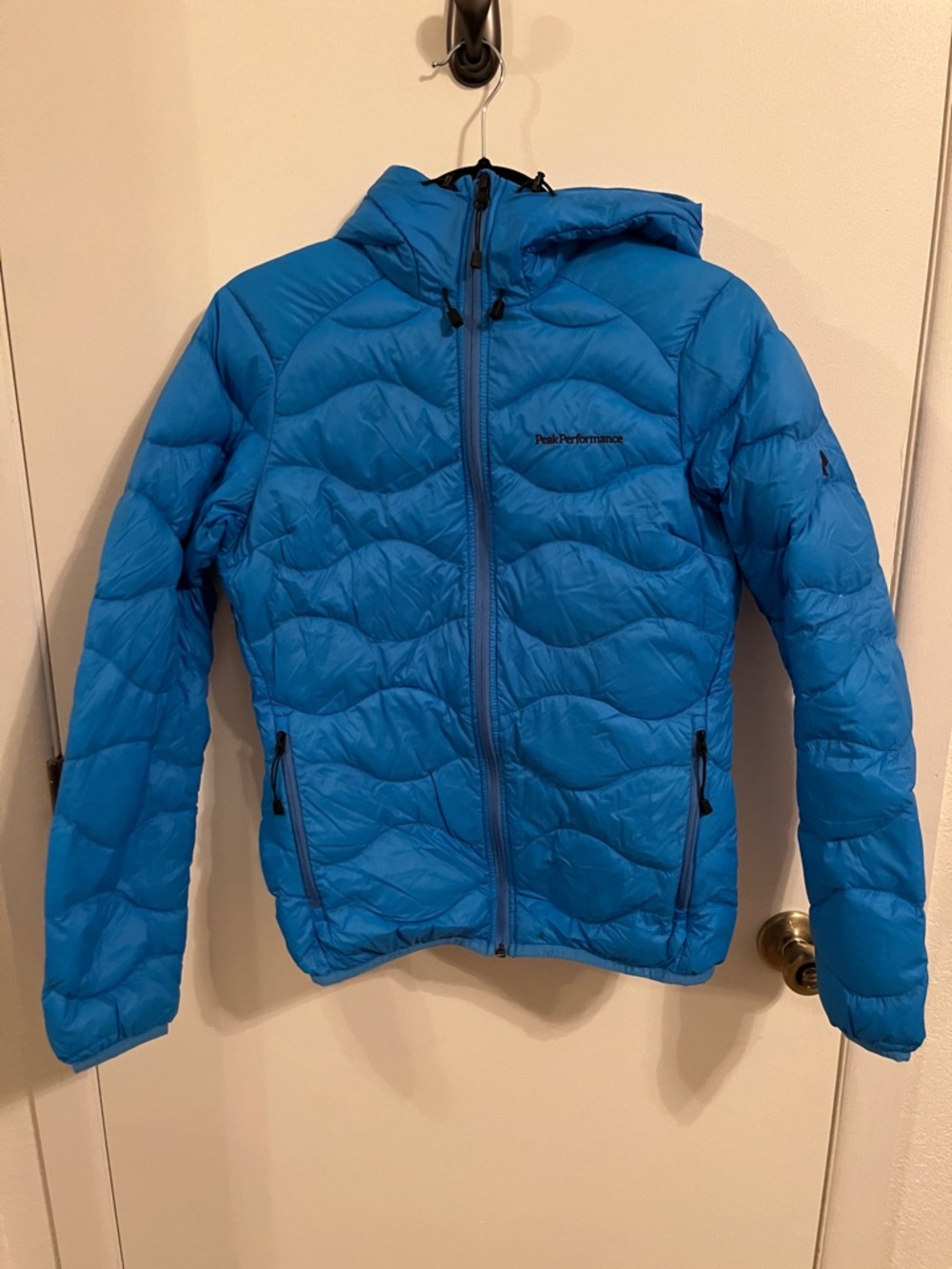 Peak Performance Vibrant Blue Quilted Hooded Puffer